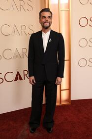 Oscars red carpet